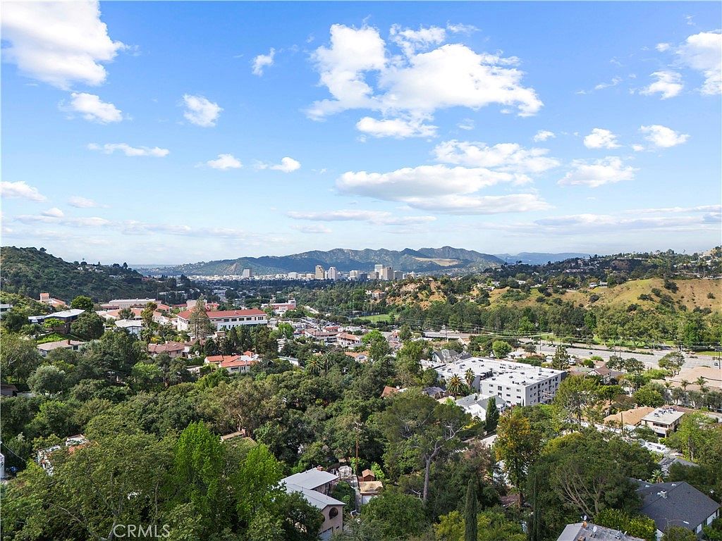 Aerial view across Glendale showing the foothill setting